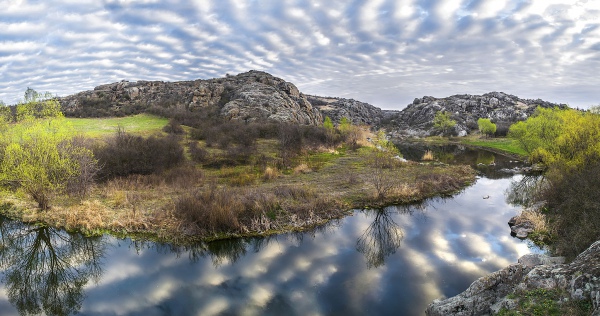 Краєвиди Прикарпаття у десятці найкрасивіших місць України 3